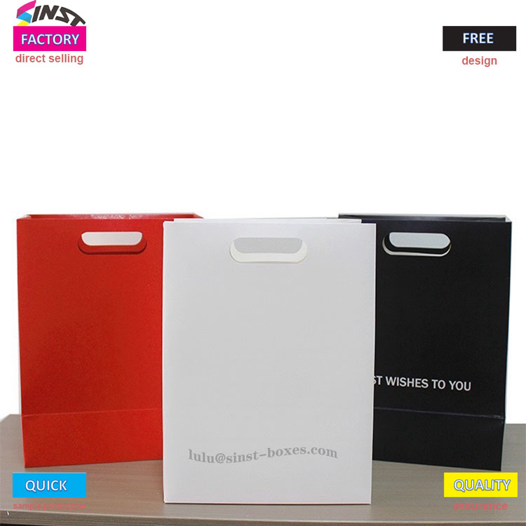 Hvorfor er denne røde gavepapirpose en standardgave til tebutikker?